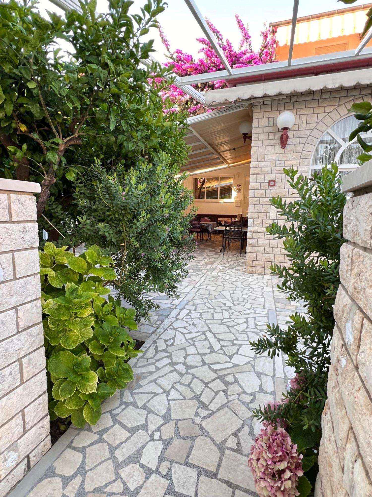 Bed & Breakfast Rab Palit Zewnętrze zdjęcie